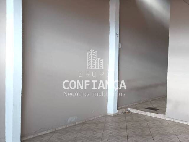 Casa para Venda em São José dos Campos - 4