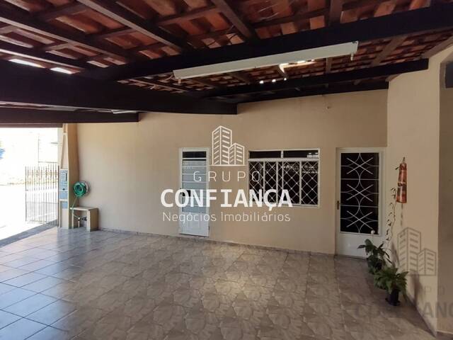 Casa para Venda em São José dos Campos - 2