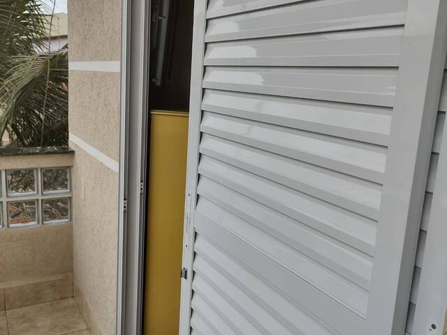 Casa para Venda em São José dos Campos - 4