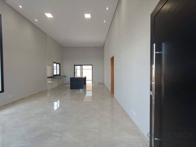 Casa para Venda em São José dos Campos - 5