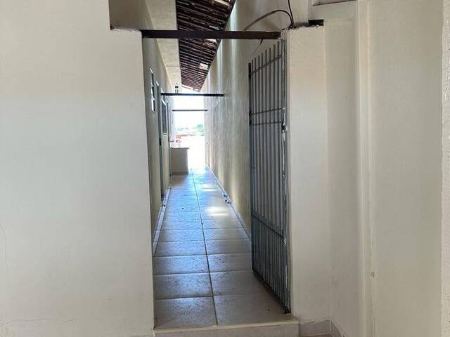 Casa para Venda em São José dos Campos - 3