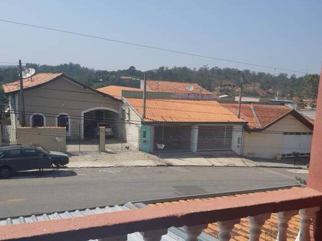 Casa para Venda em São José dos Campos - 4