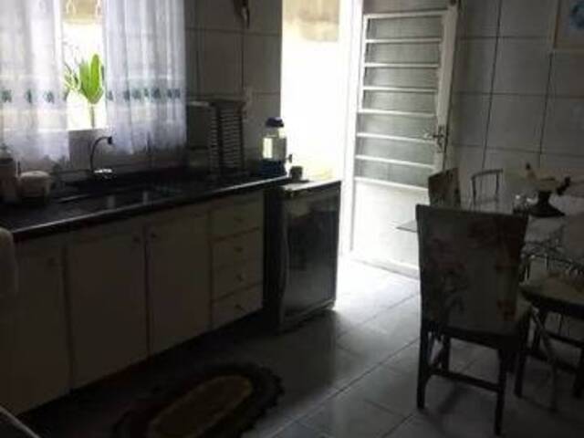 Casa para Venda em São José dos Campos - 4