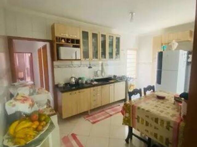 Casa para Venda em São José dos Campos - 4