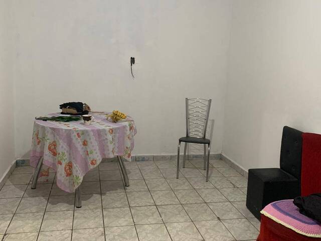Casa para Venda em São José dos Campos - 4