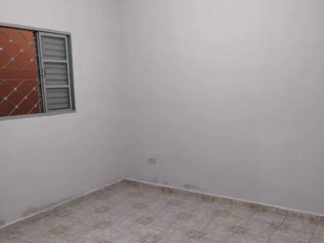 Casa para Venda em São José dos Campos - 4