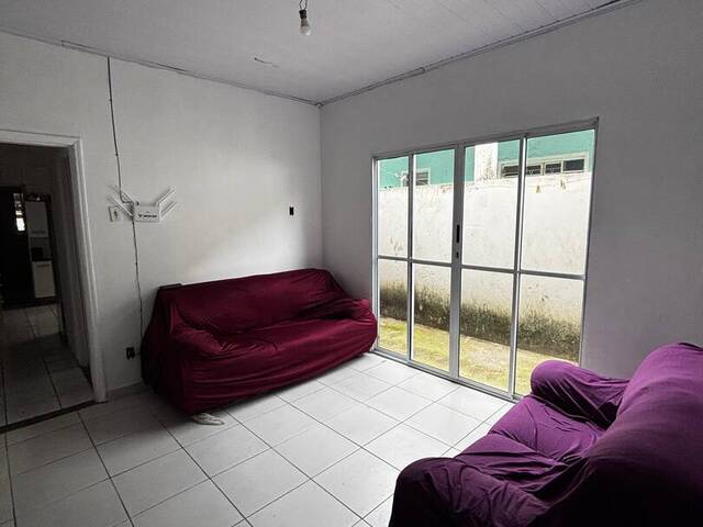 Casa para Venda em São José dos Campos - 2