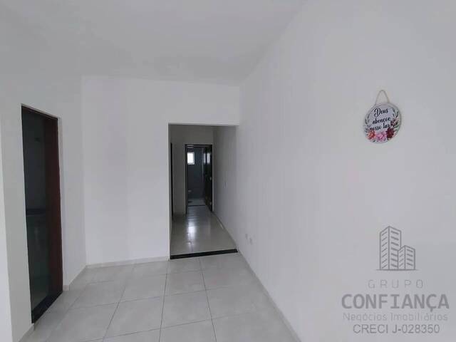 Casa para Venda em São José dos Campos - 4