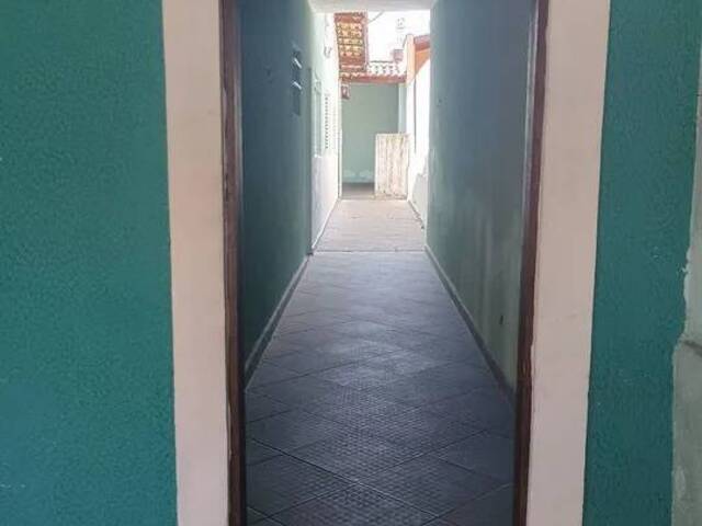 Casa para Venda em São José dos Campos - 4