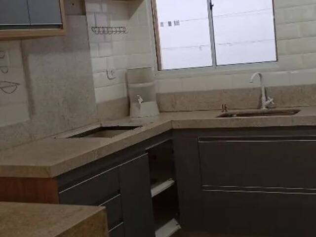 Casa para Venda em São José dos Campos - 4