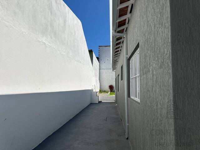 Casa para Venda em São José dos Campos - 4