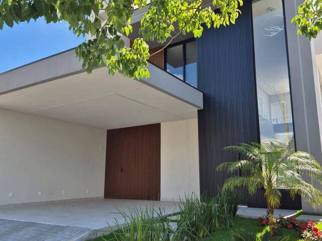 Casa para Venda em São José dos Campos - 4
