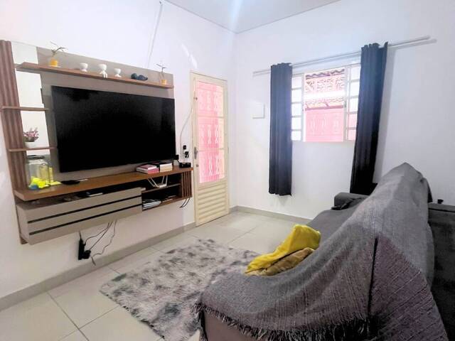 Casa para Venda em São José dos Campos - 4