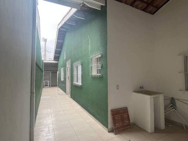 Casa para Venda em São José dos Campos - 4
