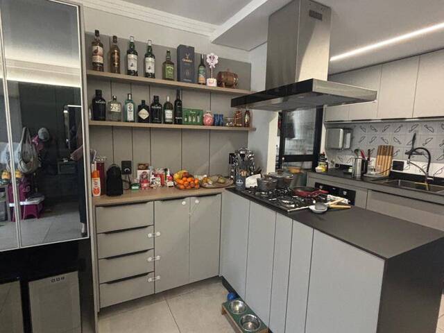 Apartamento para Venda em São José dos Campos - 4