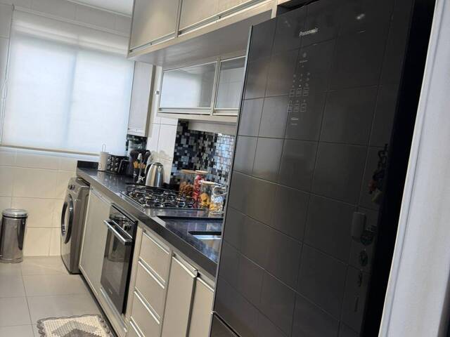 Apartamento para Venda em São José dos Campos - 2