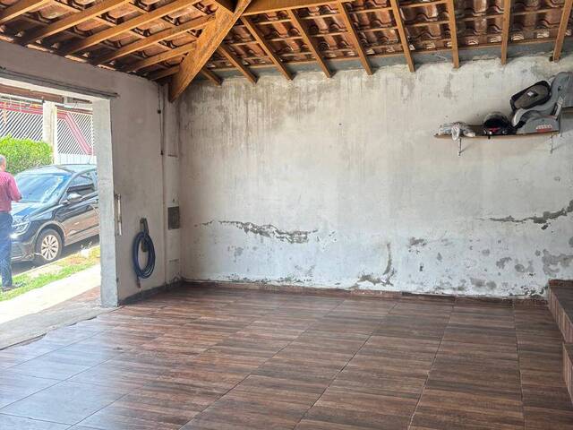 Casa para Venda em São José dos Campos - 4