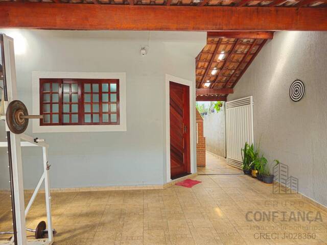 #1567 - Casa para Venda em São José dos Campos - SP - 2