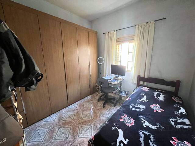 #1582 - Casa para Venda em São José dos Campos - SP