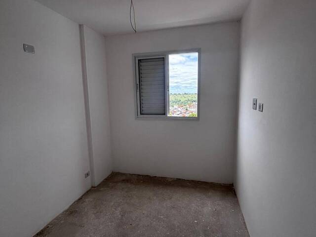 Apartamento para Venda em São José dos Campos - 4