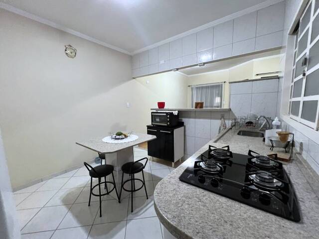 Casa para Venda em São José dos Campos - 5