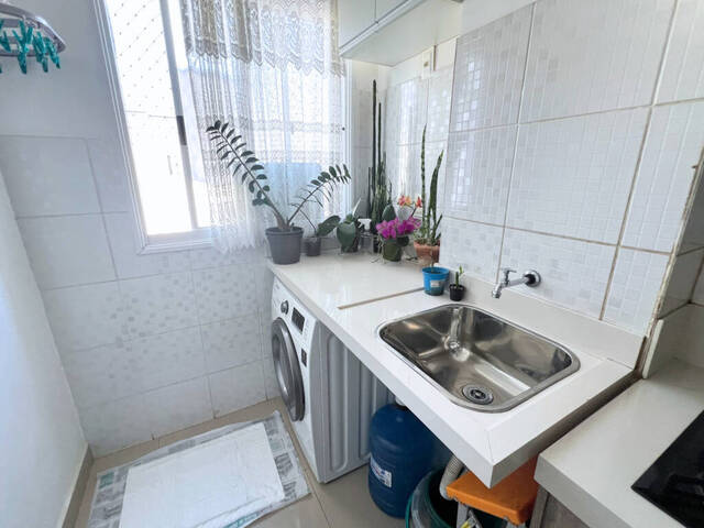 #1643 - Apartamento para Venda em São José dos Campos - SP